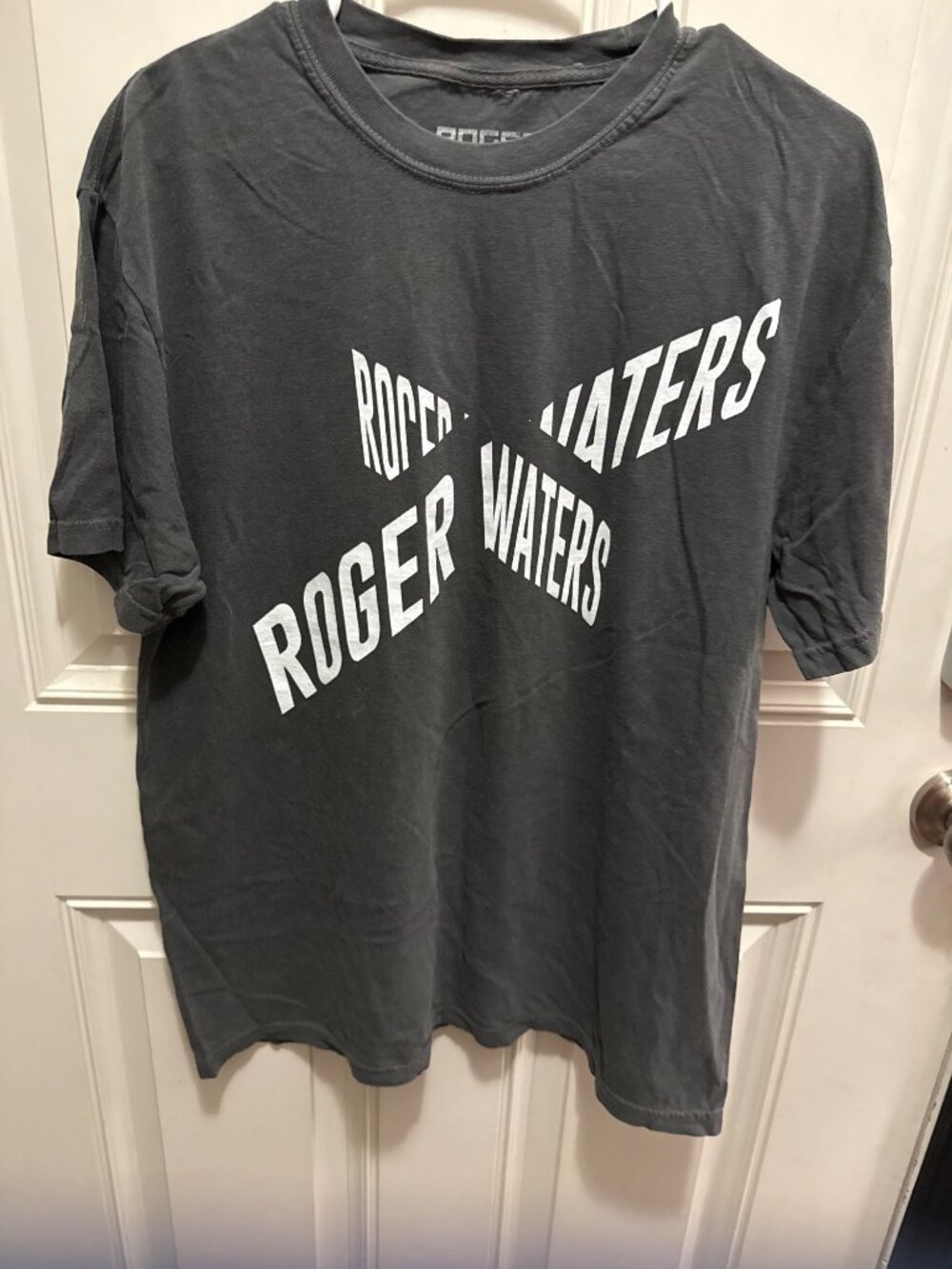 Roger Waters "This Is Not A Drill" Tour T-Shirt Gray Size L 100% Cotton Concert